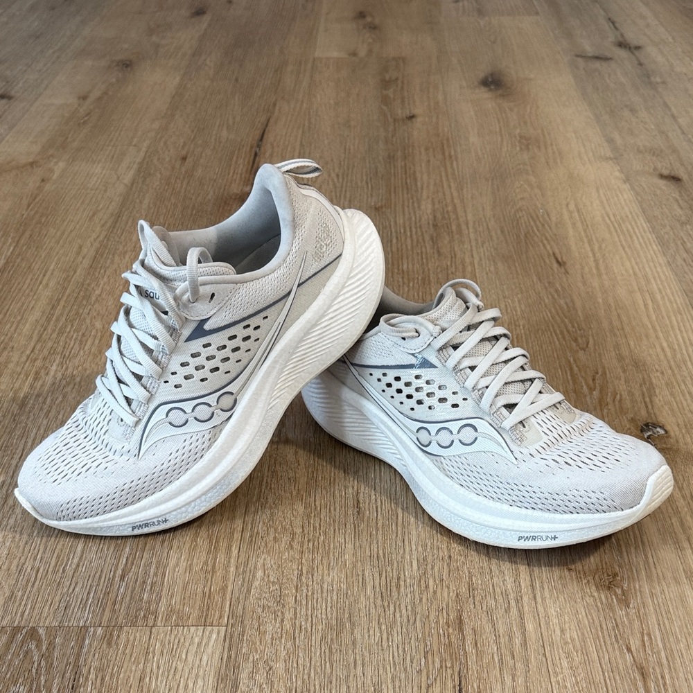 Saucony Women's Ride 17 Size 9